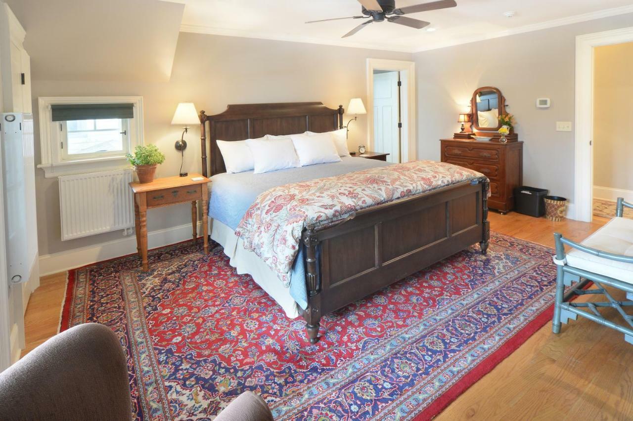 The Springwater Bed And Breakfast Saratoga Springs Esterno foto