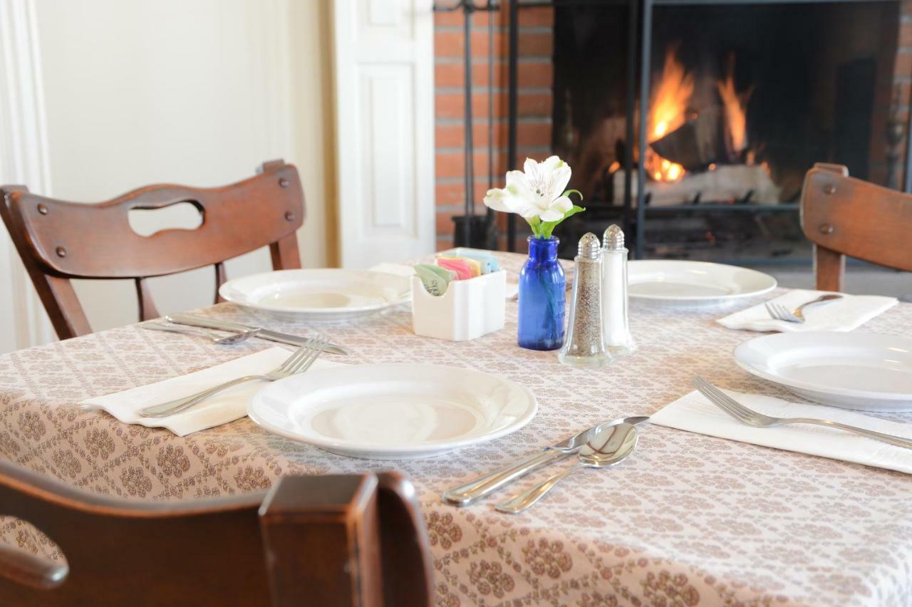 The Springwater Bed And Breakfast Saratoga Springs Esterno foto