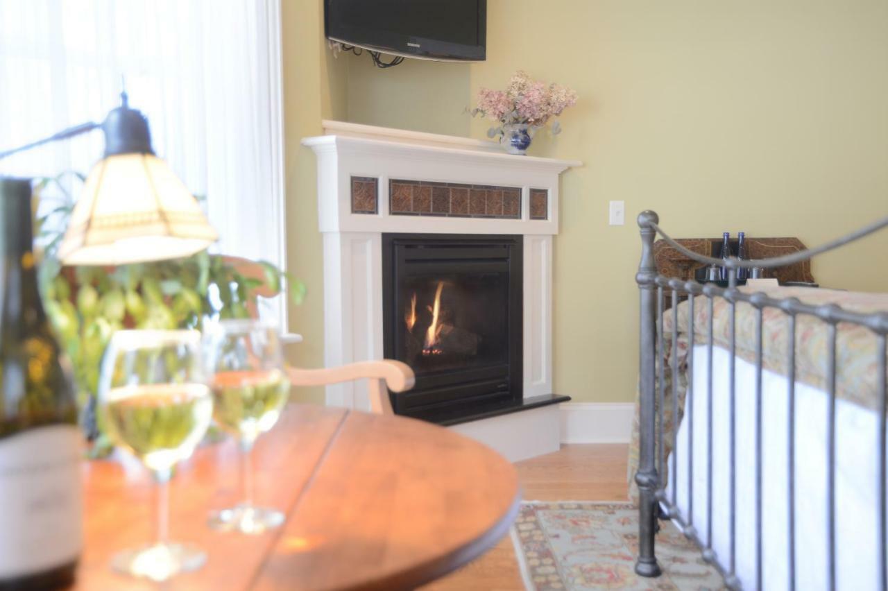 The Springwater Bed And Breakfast Saratoga Springs Esterno foto