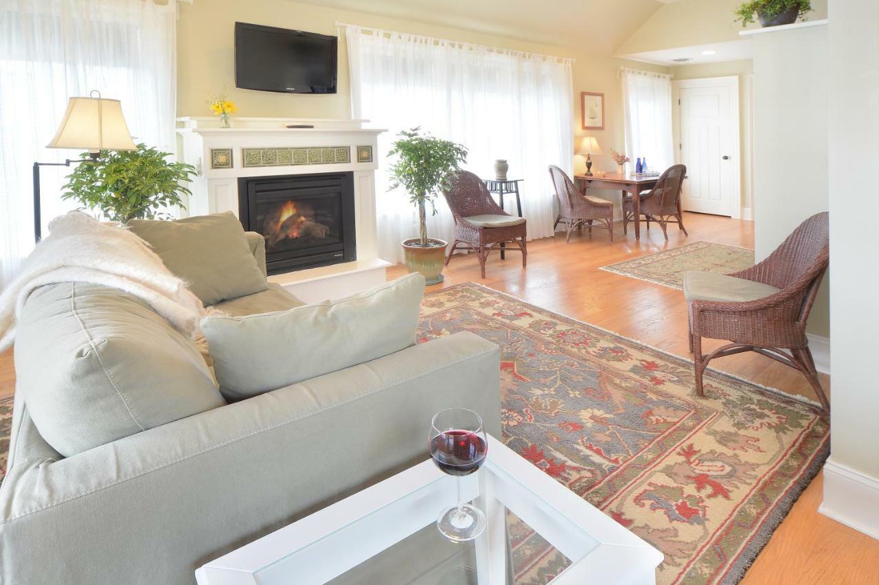 The Springwater Bed And Breakfast Saratoga Springs Esterno foto