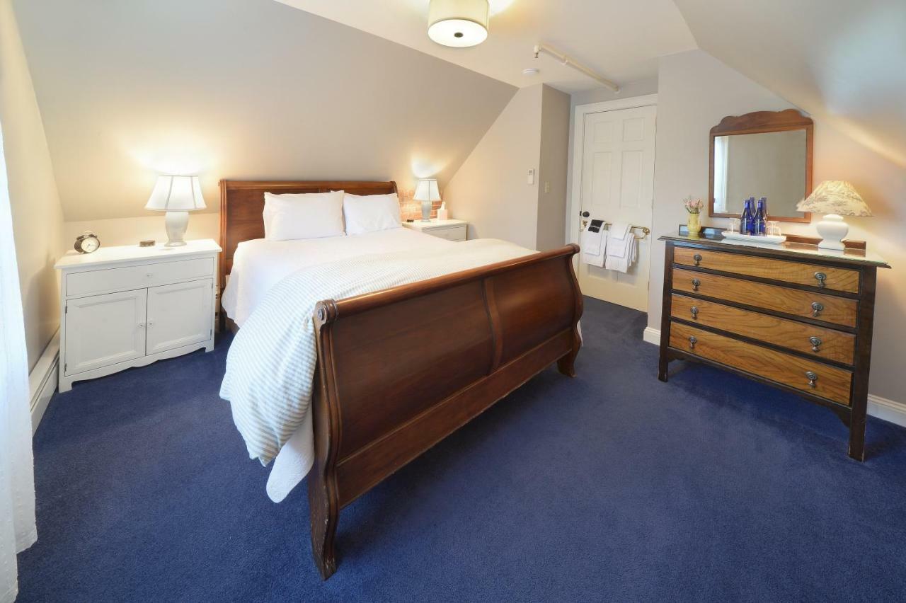 The Springwater Bed And Breakfast Saratoga Springs Esterno foto