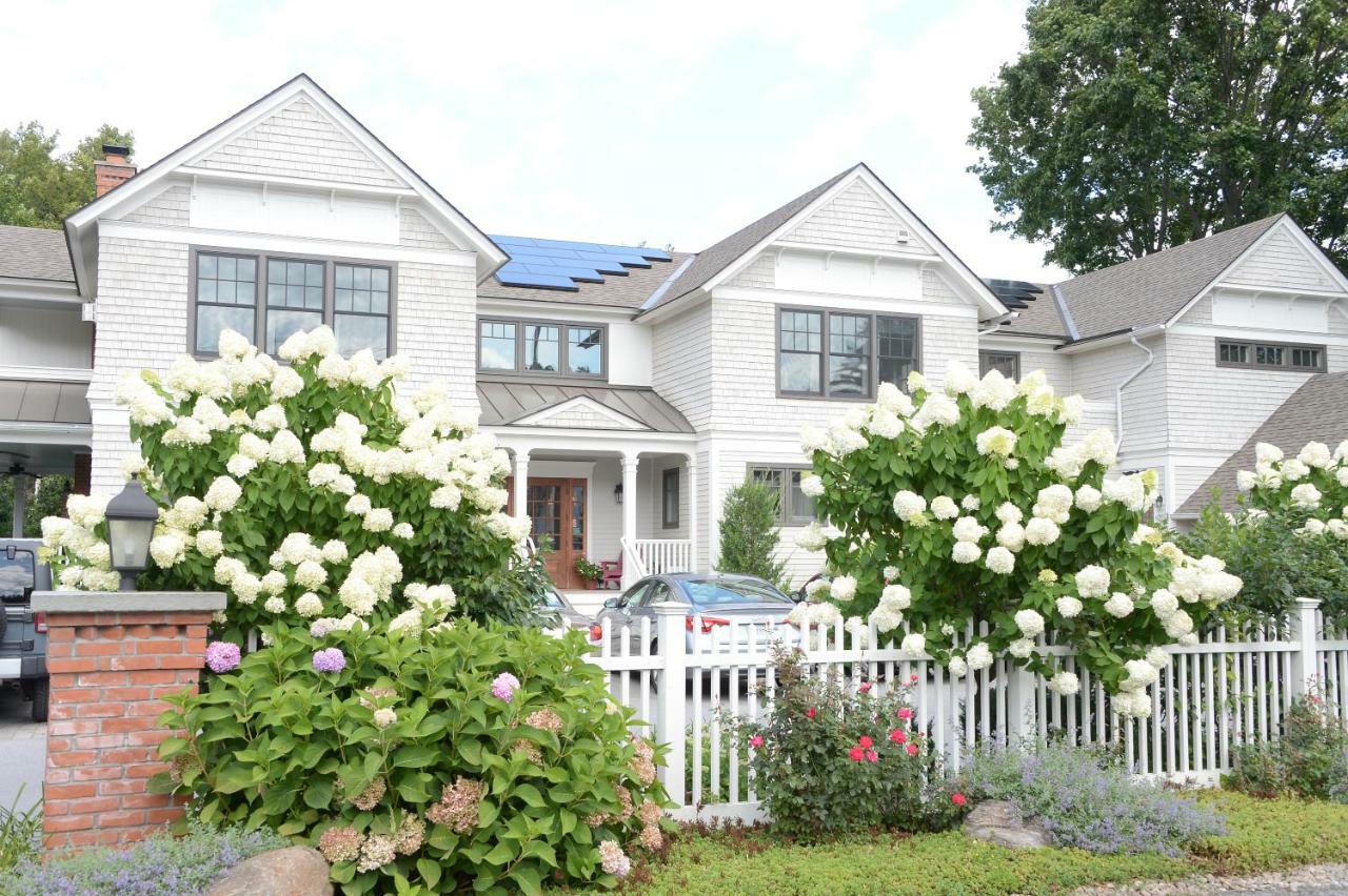 The Springwater Bed And Breakfast Saratoga Springs Esterno foto