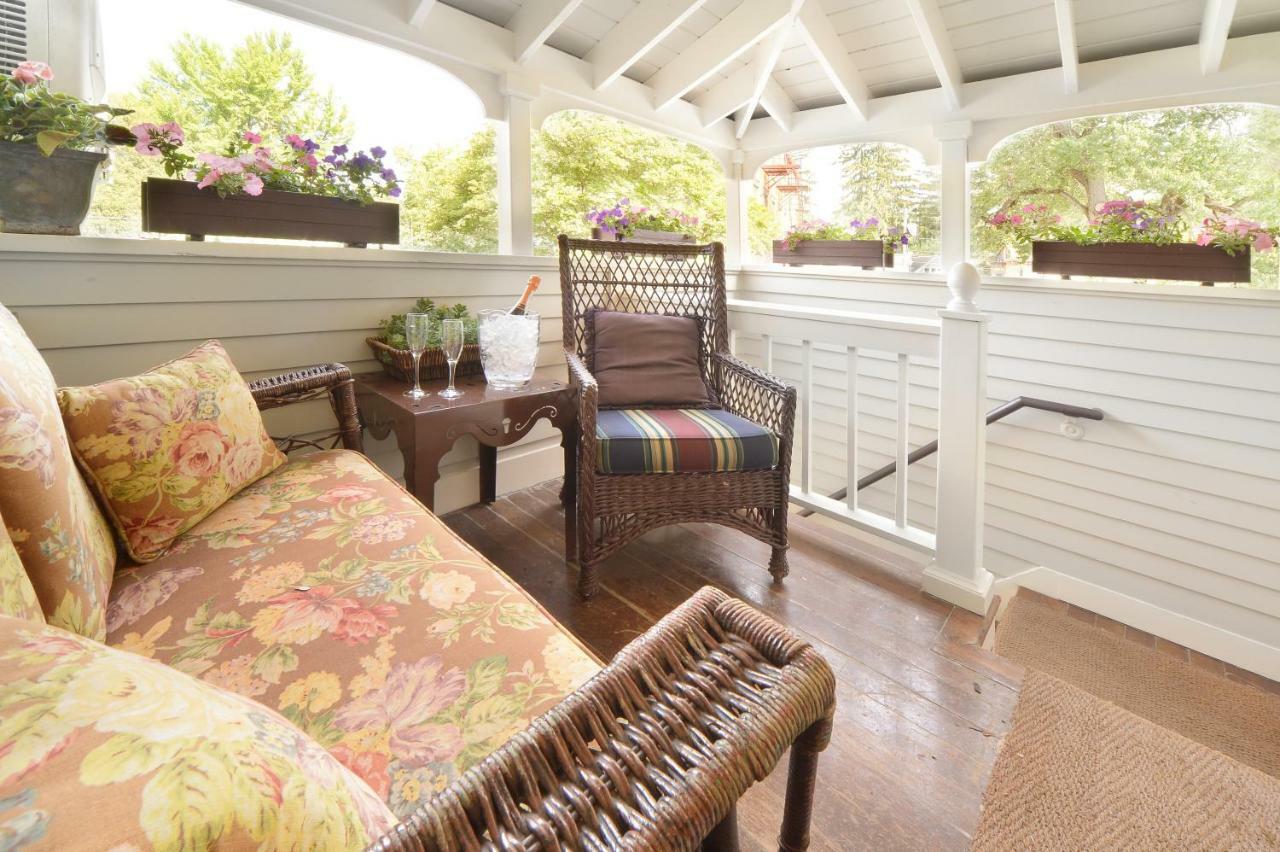 The Springwater Bed And Breakfast Saratoga Springs Esterno foto