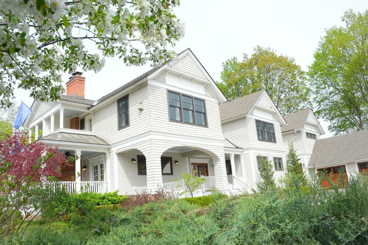 The Springwater Bed And Breakfast Saratoga Springs Esterno foto