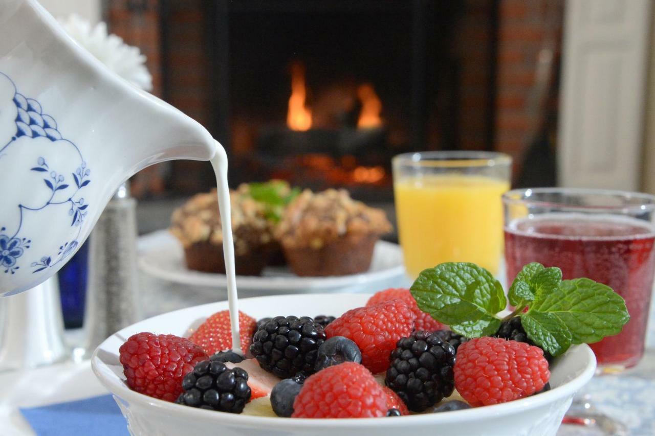 The Springwater Bed And Breakfast Saratoga Springs Esterno foto